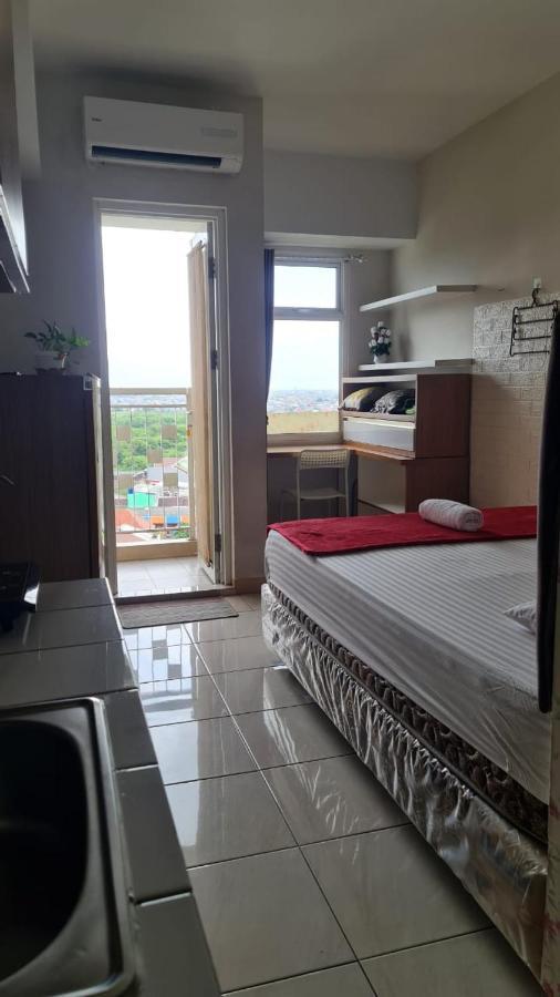 Springlake Summarecon Bekasi-by Bu Johan Apartemen *