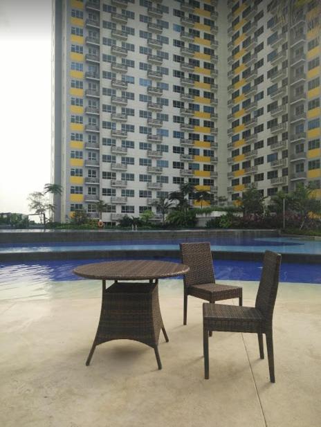 Springlake Summarecon Bekasi-by Bu Johan Apartemen *