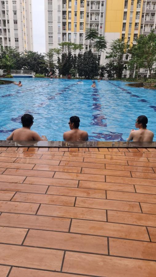 Springlake Summarecon Bekasi-by Bu Johan * Bekasi